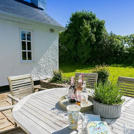 Glan Gors Felin Villa Llanrhyddlad Eksteriør bilde